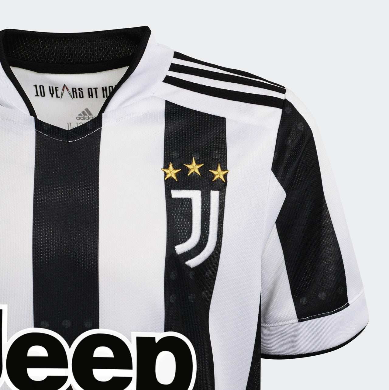 Boys • Football Juventus 21/22 Home Jersey GR0604