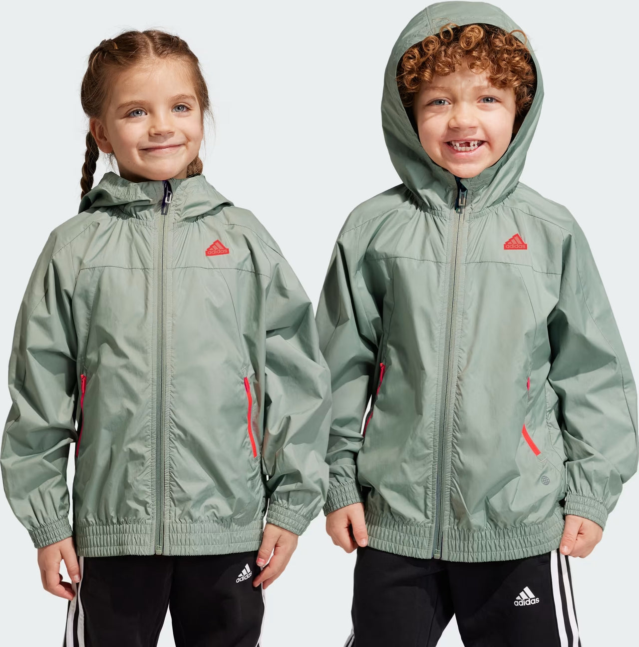 Loose fit City Escape Woven Lightweight Packable Windbreaker HR6374