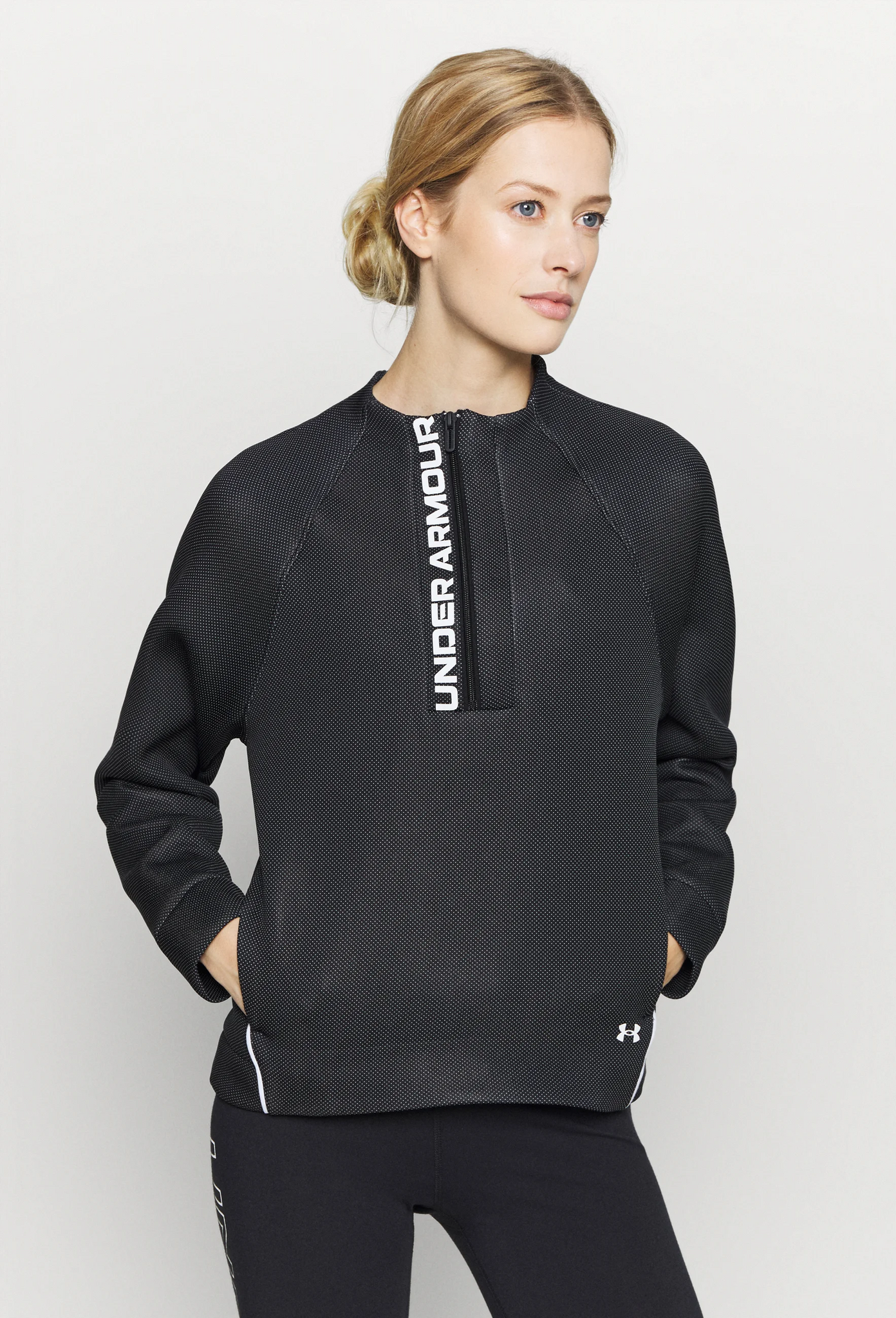 Under armour move half zip top in black Clearance