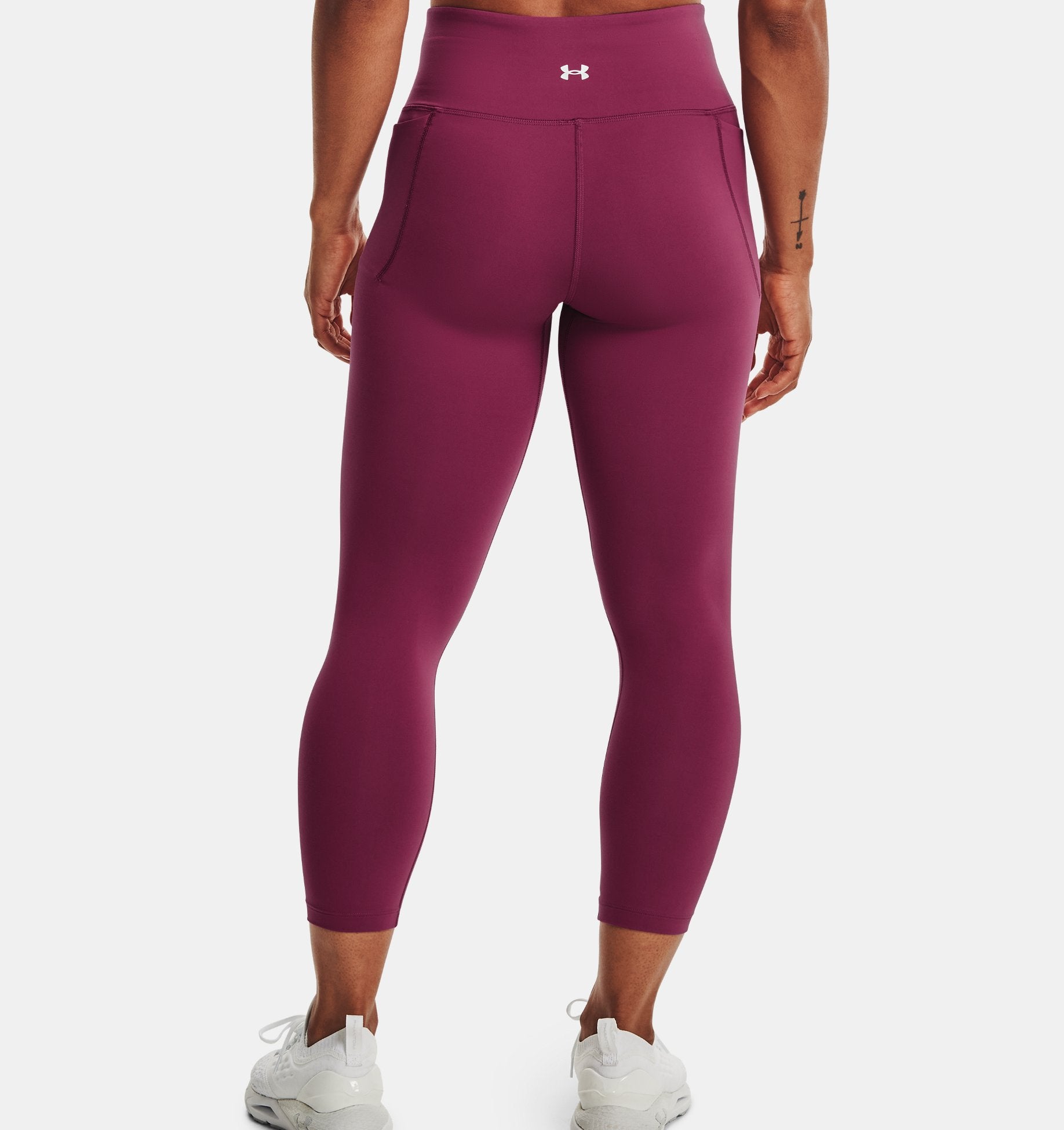 New UNDER ARMOUR UA Meridian Pink Pocket Crop Leggings GYM Women’s Size  MEDIUM 